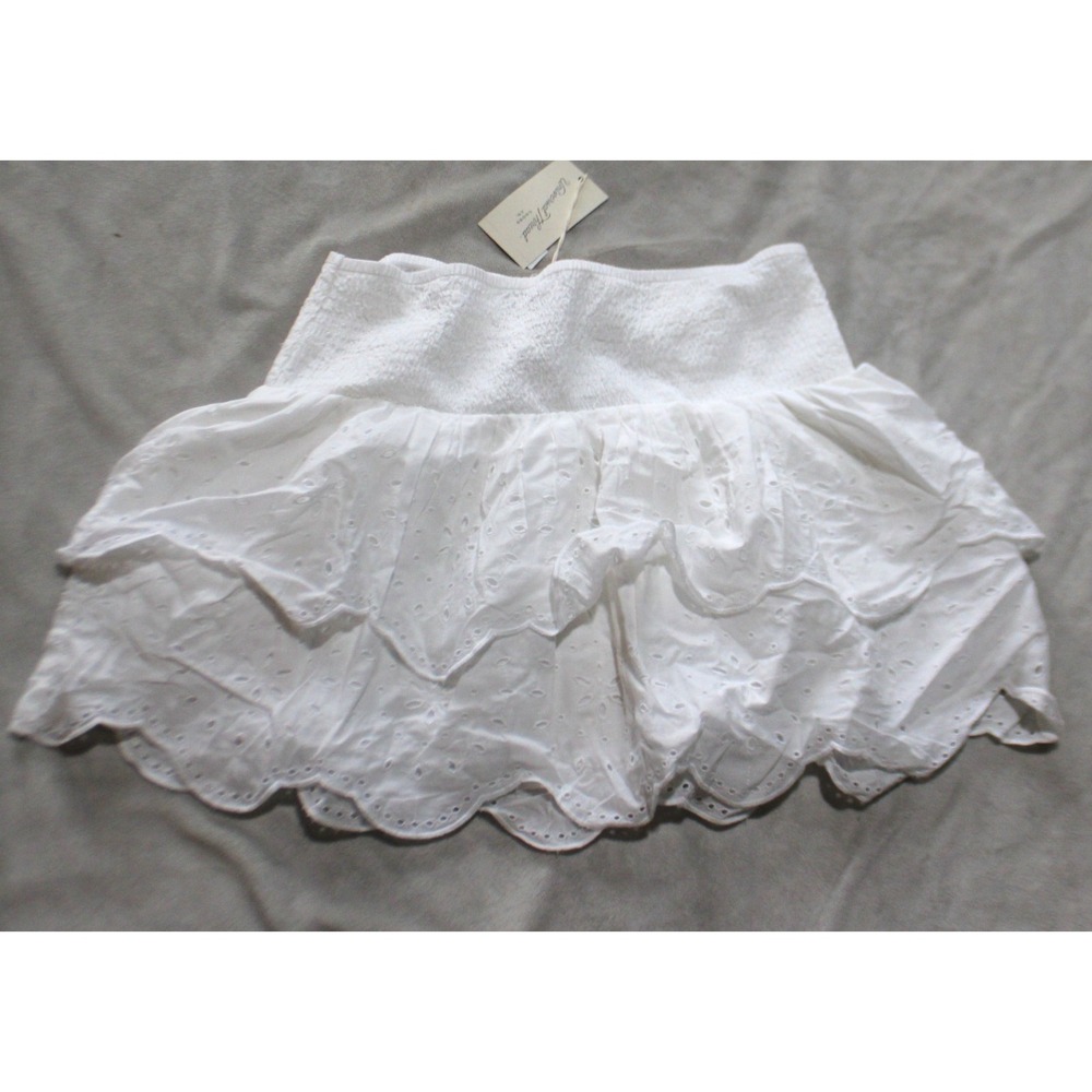 Universal Thread White Eyelet Tiered Skirt, M